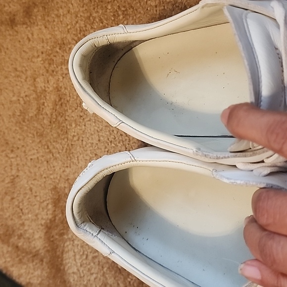 Givenchy Urban Street Leather Sneakers - Picture 4 of 16